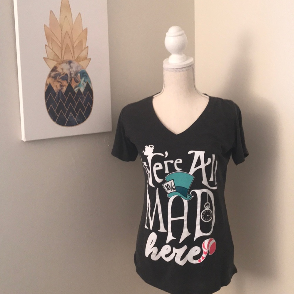 🔹Disney🔹Alice In Wonderland Shirt!
